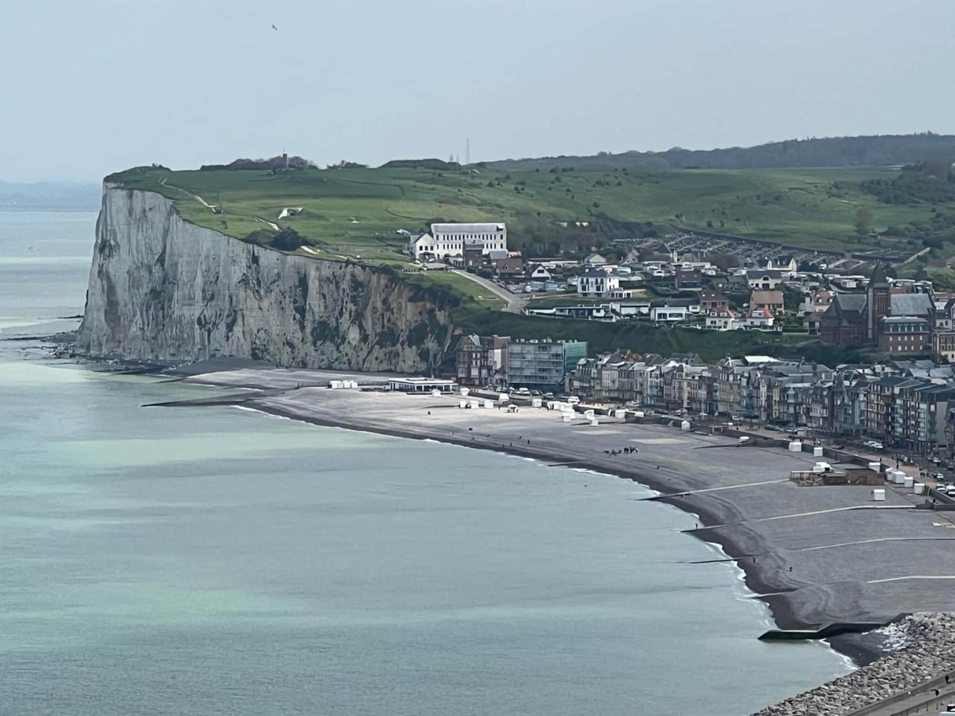 Appartement La Vue Mers Avec Vue Panoramique Et Balcon, 100 M Plage, Velos Fournis Location Capriciosa, Petit Dejeuner En Option Екстериор снимка